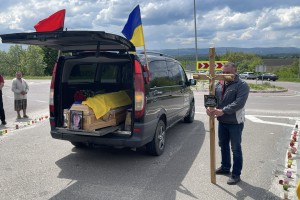 У Трускавецькій громаді прощаються з воїном Віктором Калініним