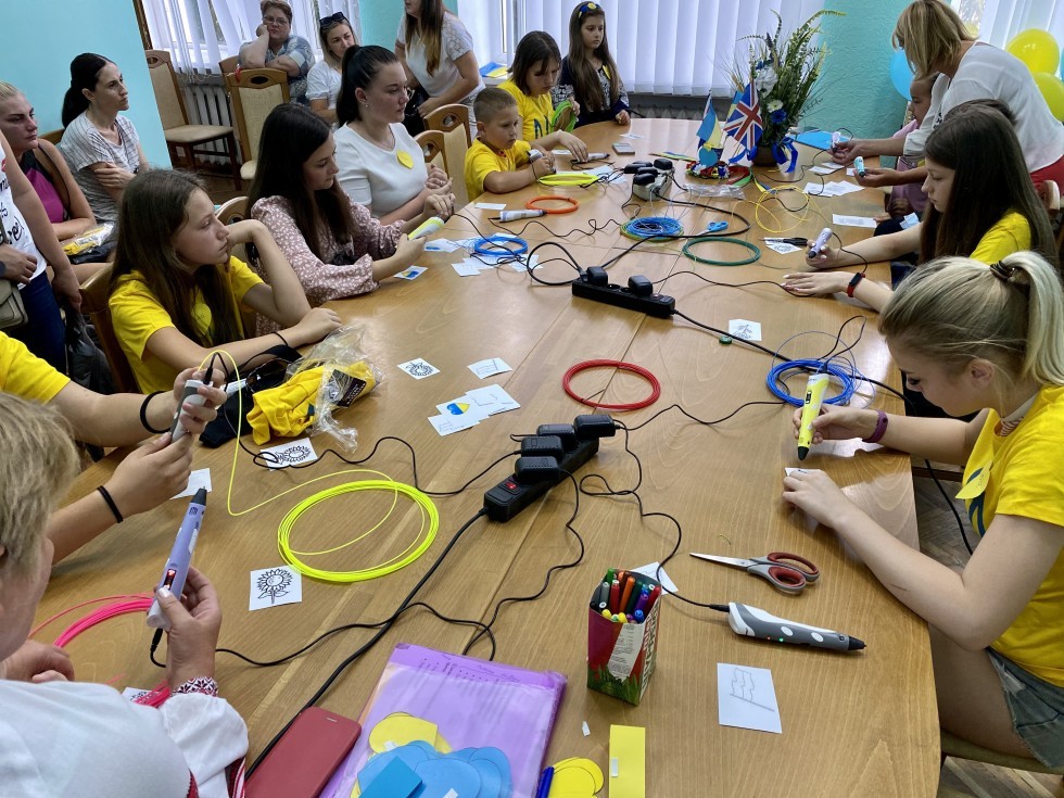 Україна в серці дитини: Для дітей загиблих учасників АТО організували святково-патріотичний захід