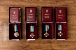 Начальник Дрогобицької РВА вручив нагороди родинам українських захисників