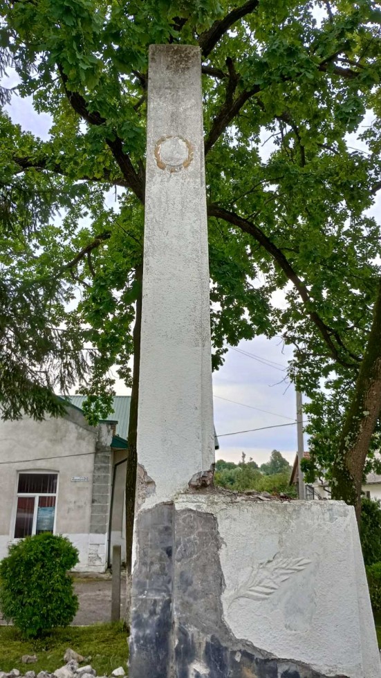 Демонтовано ще один пам'ятник радянської доби у селі Солонсько Меденицької територіальної громади