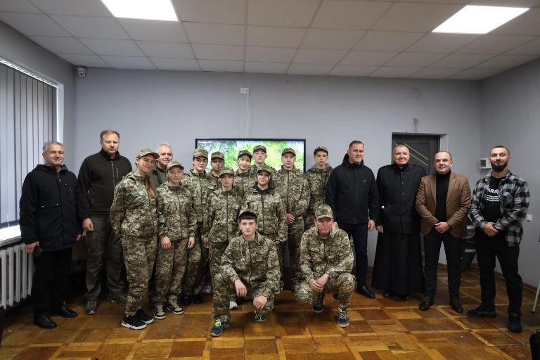 У Бориславі відкрили осередок Захисту України де навчатимуть операторів БПЛА