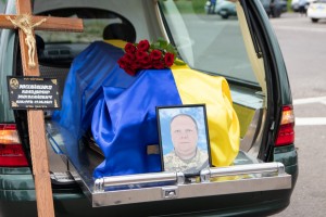 У Дрогобицькій громаді попрощалися з військовим Володимиром Михайленком