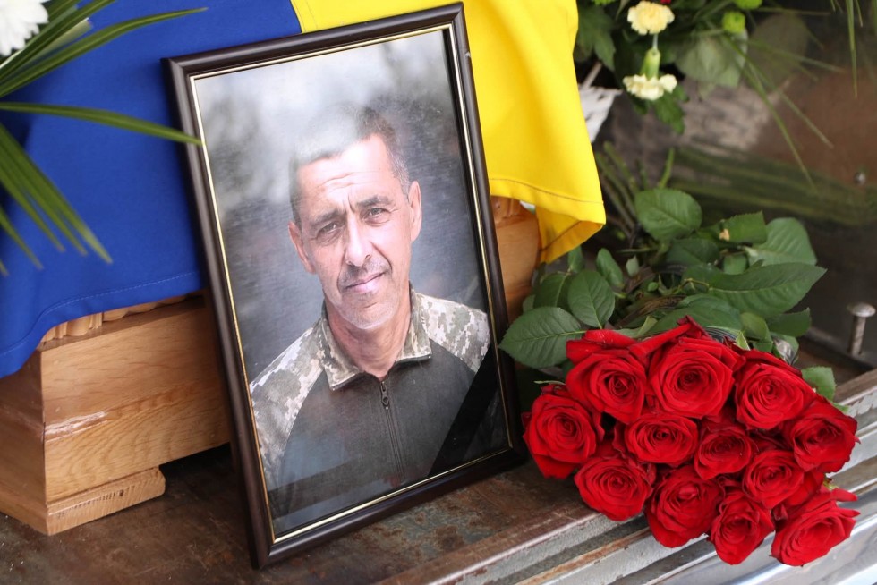 Дрогобиччина проводить в останню земну дорогу нашого Захисника Михайла Сирватку