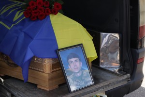 На щиті повернувся у Бориславську громаду тренер-викладач з волейболу Володимир Рентюк