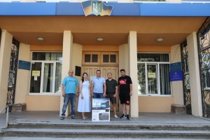Дрогобицька районна військова адміністрація разом з партнерами передає військовим два EcoFlow