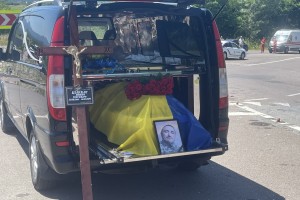 Дрогобицька громада провела в останню путь добровольця Романа Цикваса