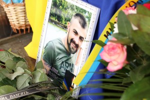 У Бориславській громаді прощаються з захисником Олексієм Сабатом