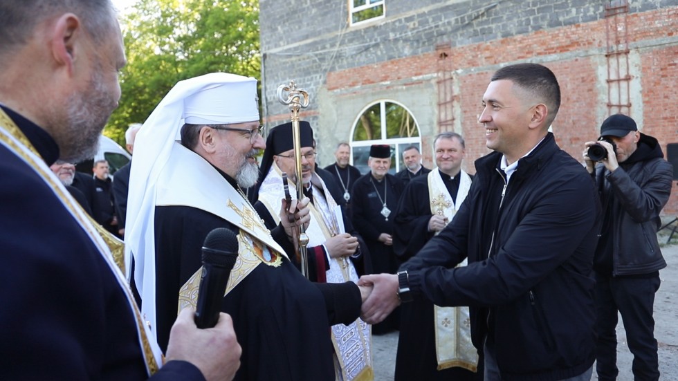 Блаженніший Святослав Шевчук заклав фундаційну грамоту в будівлю Медико-соціального центру на Дрогобиччині