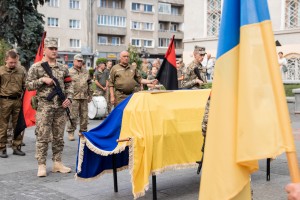 Дрогобиччина попрощалася з краматорчанином Русланом Сергієнком