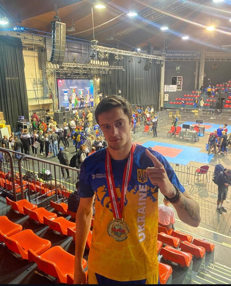 Остап Павляк здобув золото на Чемпіонаті Світу з кікбоксингу