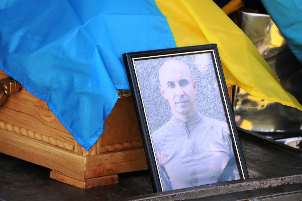 Трускавецька громада прощається з Героєм: на щиті повернувся Роман Дашко