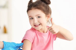 В Україні почав діяти новий Національний календар профілактичних щеплень: які зміни ввели