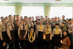 Дрогобицькі пластуни передали Вифлеємський вогонь для Дрогобицької РВА