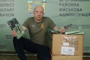 Сотні комплектів термобілизни та інші необхідні речі з Європи для перемоги українців