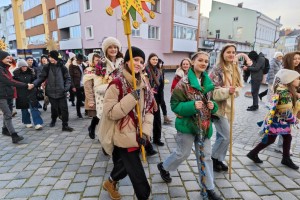 Унікальні костюми, старовинні колядки та український дух Різдва: у Дрогобичі відбувся фестиваль вертепів