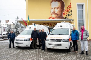 З Дрогобича на передову: ще дві карети швидкої для нашої перемоги