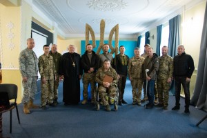 У День Героїв начальник Дрогобицької РВА нагородив військових ЗСУ високими державними відзнаками