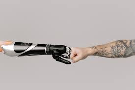 Перша леді розповіла про новини проекту Superhumans &ndash; спеціалізованої клініки з протезування та реконструкції
