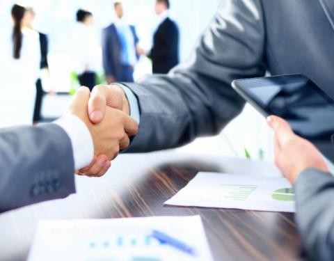 Які вакансії та зарплати задекларували працедавці Львівщини