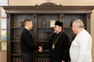 Владика Ярослав Приріз привітав керівництво району із Різдвяними святами