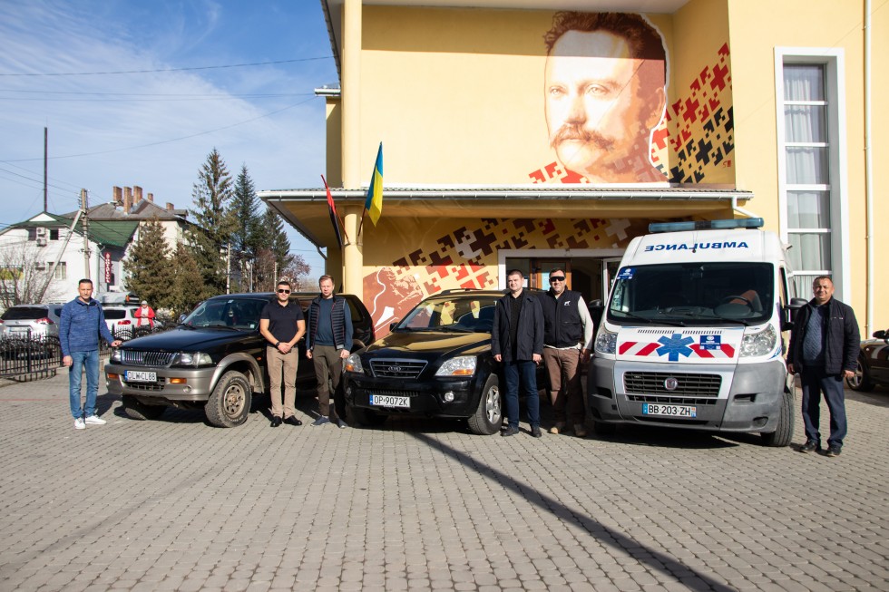 В День "Листопадового чину" ще три автомоблі від Дрогобиччини для нашої перемоги