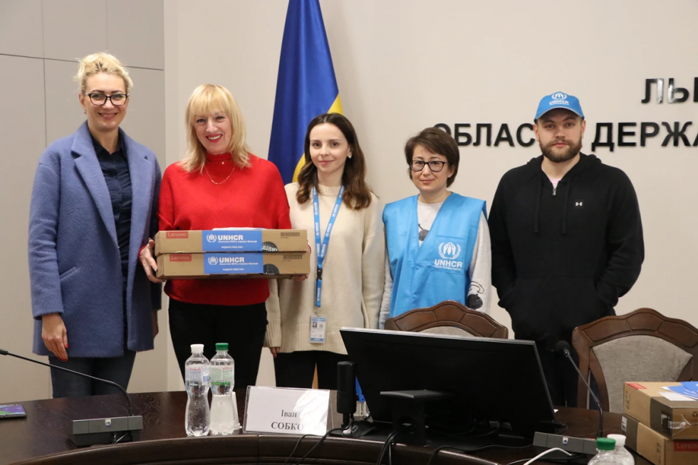 Львівщина отримала 15 ноутбуків для районних управлінь соцзахисту області