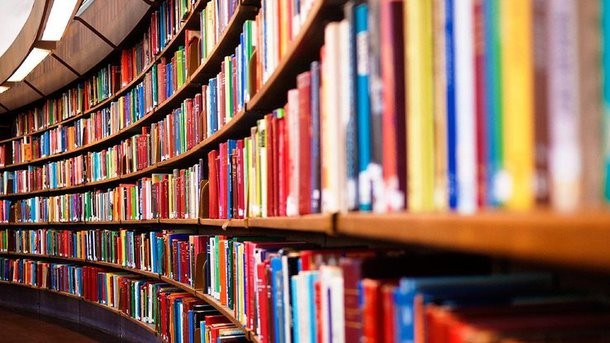 У Східницькій та Дрогобицькій громадах оголосили про збір книг для місцевих бібліотек