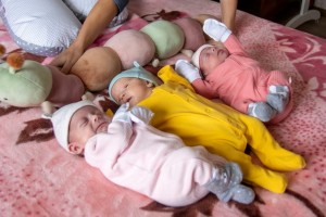 У Трускавецькій територіальній громаді мати народила трійню: породіллю особисто привітав Віктор Ляшко