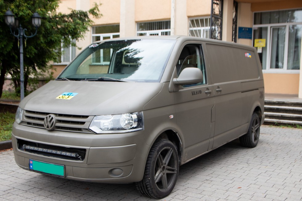 Дрогобицька РВА передала ще дві авто для ЗСУ в межах норвезько-української співпраці