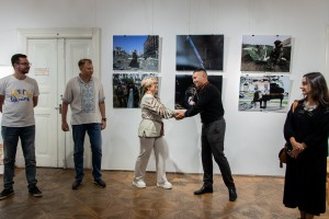 У Дрогобичі відкрили фотовиставку докумнетальних світли &ldquo;Україна. Шлях до перемоги&rdquo;